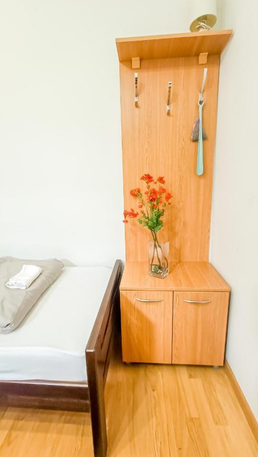Bascarsija Guesthouse - Private Bath, Tv & Aircon Sarajevo Bagian luar foto