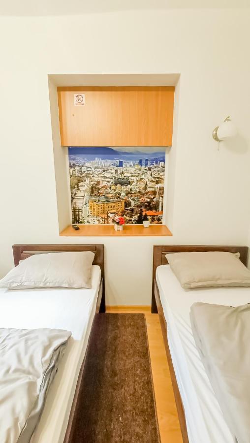 Bascarsija Guesthouse - Private Bath, Tv & Aircon Sarajevo Bagian luar foto